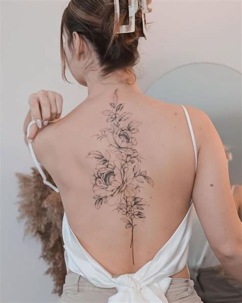 38 Beautiful Back Tattoo Ideas For Sophisticated Women Demanding Elegance 38 Beautiful Back Tattoo Ideas For Sophisticated Women Demanding Elegance