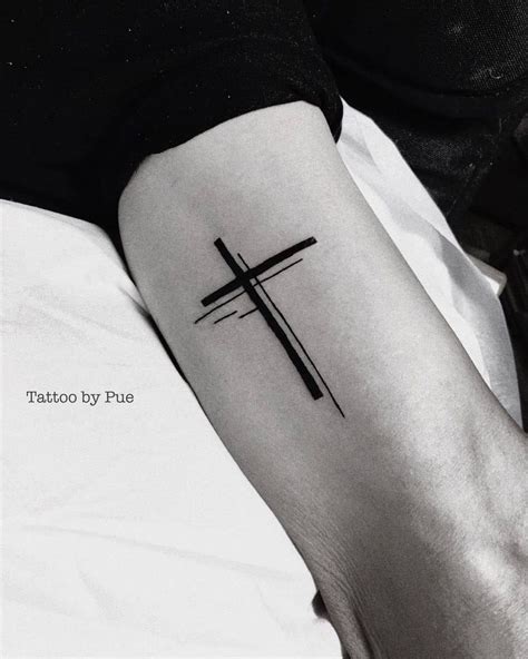 40 Cross Tattoo Design Ideas To Keep Your Faith Close Cross Tattoo