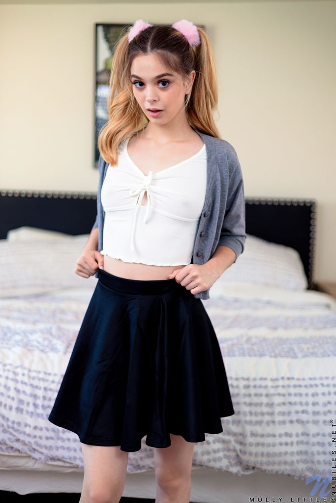 Exploring Molly Little's Erotic Adventures: 7 Tips