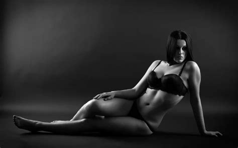 Nude Plus Size Photography Poses 21 Bold Beautiful Poses Nude Plus Size Photography Poses 21 Bold Beautiful Poses