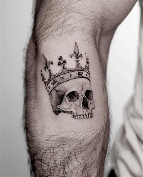 Realistic Skull With Crown And Sunflower Tattoo Brent Olson Art Junkies Tattoo By Brent Olson Tattoonow
