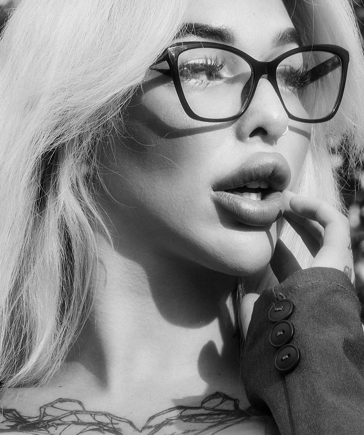 She Cums Every Stroke Hot Big Tits Blonde Aria Six Gets Fucked By Bbc