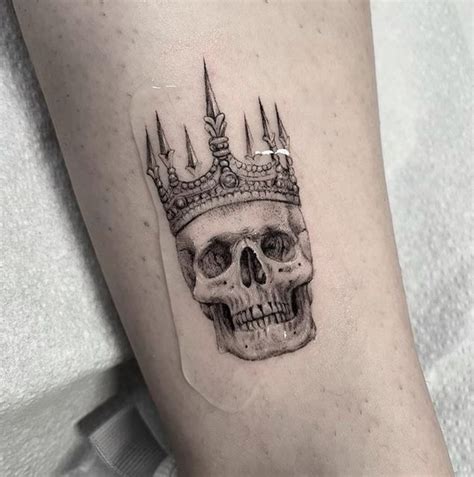 Skull Crown Tattoo By Lukasztrawczynski On Deviantart
