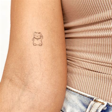 Tatouage Maneki Neko Simple Exploring Lucky Cat Tattoo Designs And Tatouage Maneki Neko Simple Exploring Lucky Cat Tattoo Designs And