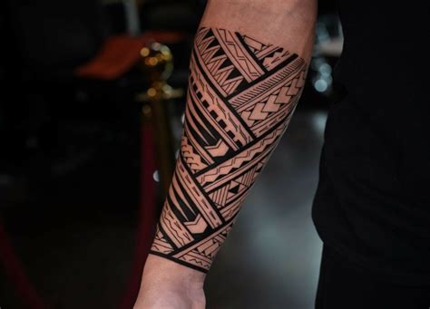 Tribal Design Tattoo Arm