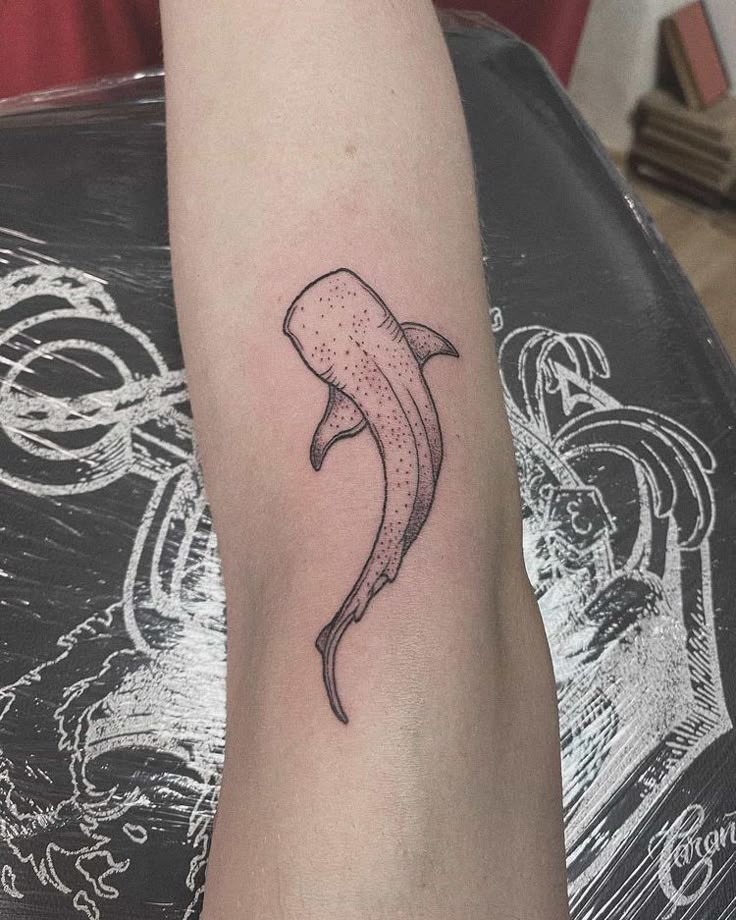 Whale Shark Tattoo Ig Valhallvaror Shark Tattoos Whale Shark Tattoo